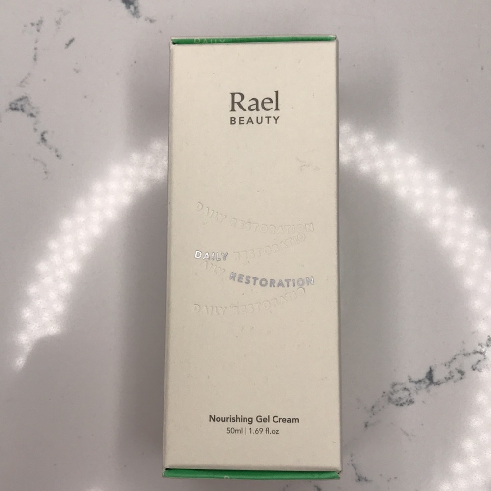 Rael Beauty - Daily Restoration Gel Cream. - Picture 2 of 6